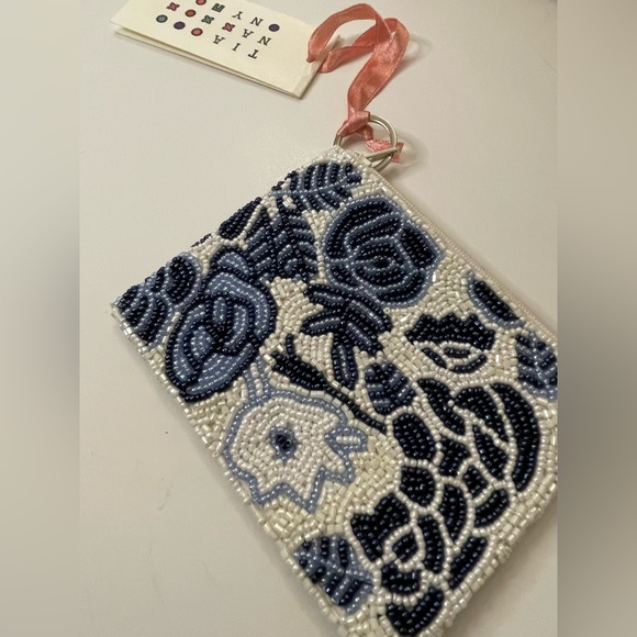 Blue Rose Beaded Wallet - Picture 10 of 11
